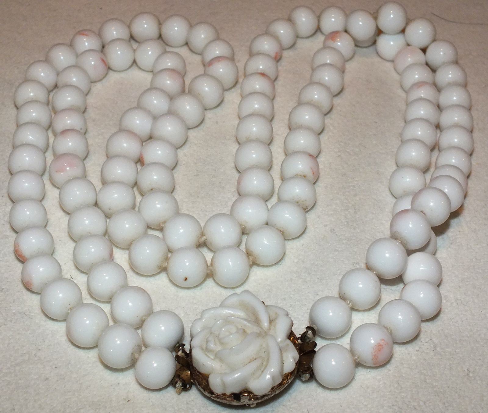 Beautiful Vintage Double Strand Glass Necklace w/Flow… Gem