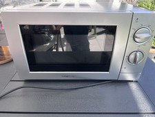 Clatronic MWG 786 Mikrowelle mit Grill 20L 700/900W (silber)