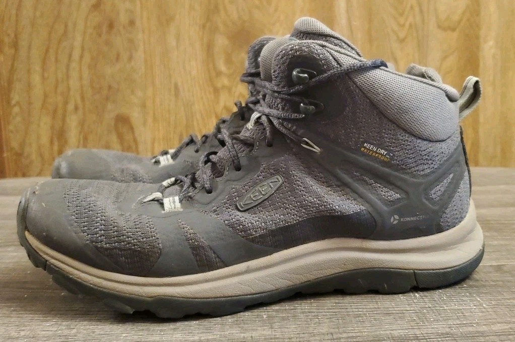 Stivali da trekking Keen Terradora II Mid da donna taglia 9 5 grigi