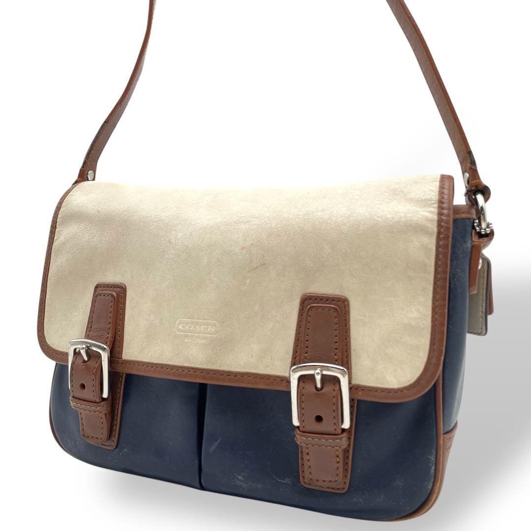 COACH White Bicolor All Leather Shoulder Bag for Women