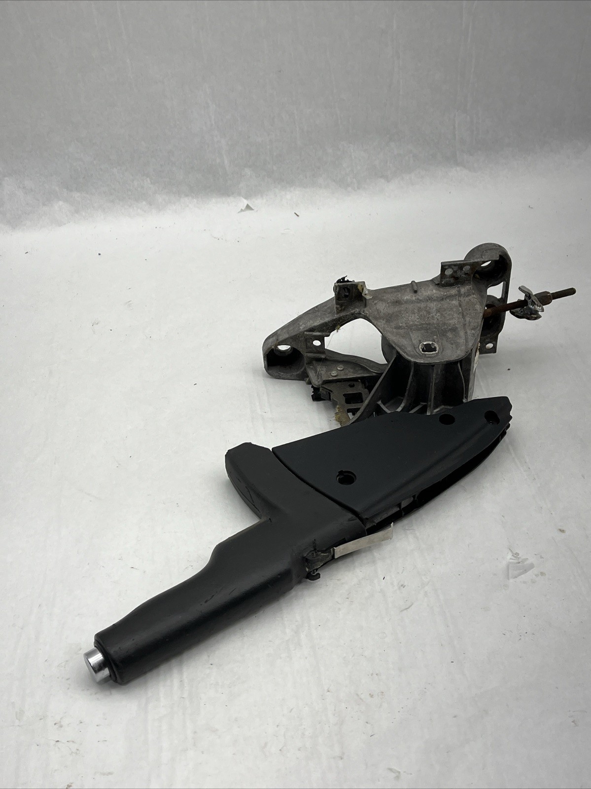 2008-15 AUDI R8 Emergency Parking Hand Brake Lever Assembly 420711305A Scratches