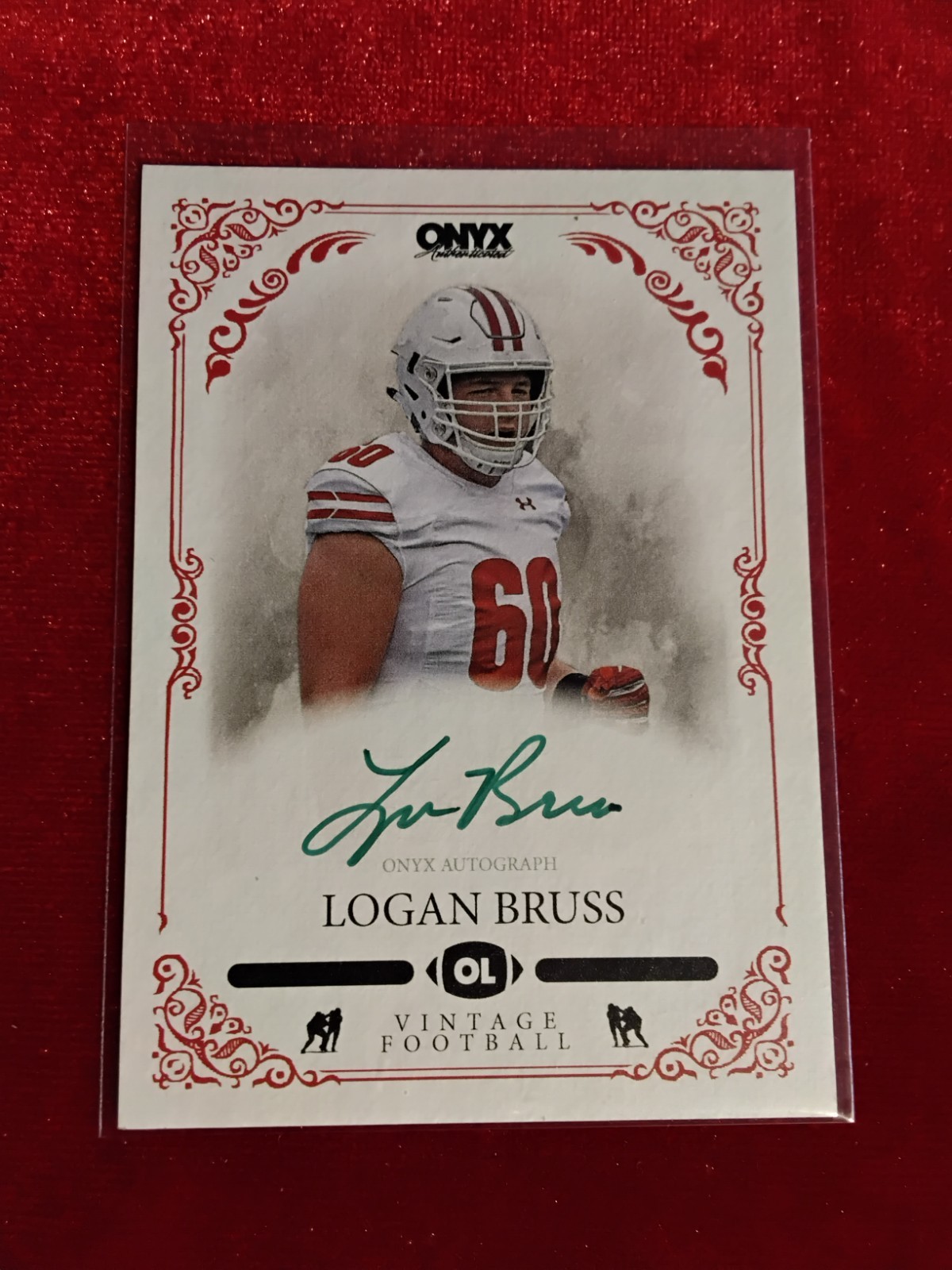 2022 Onyx Vintage AUTOGRAPH Green Ink /50 LOGAN BRUSS - Wisconsin Badgers