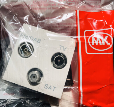 MK Logic Plus 1 Gang TV / FM Non Isolated IEC Female Coaxial - Foto 5