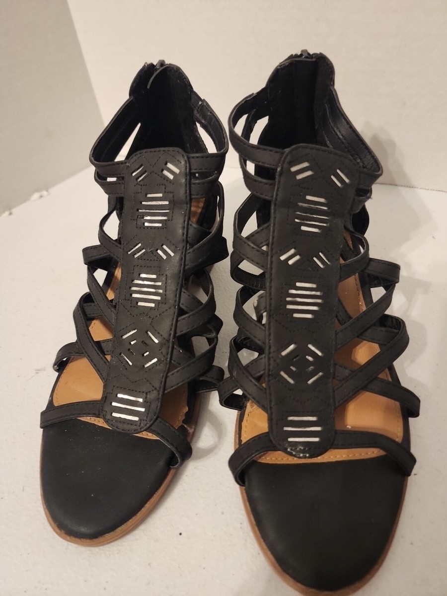 JUSTICE Shoes Girls Cutout Suede Sandals with chunky heel Size