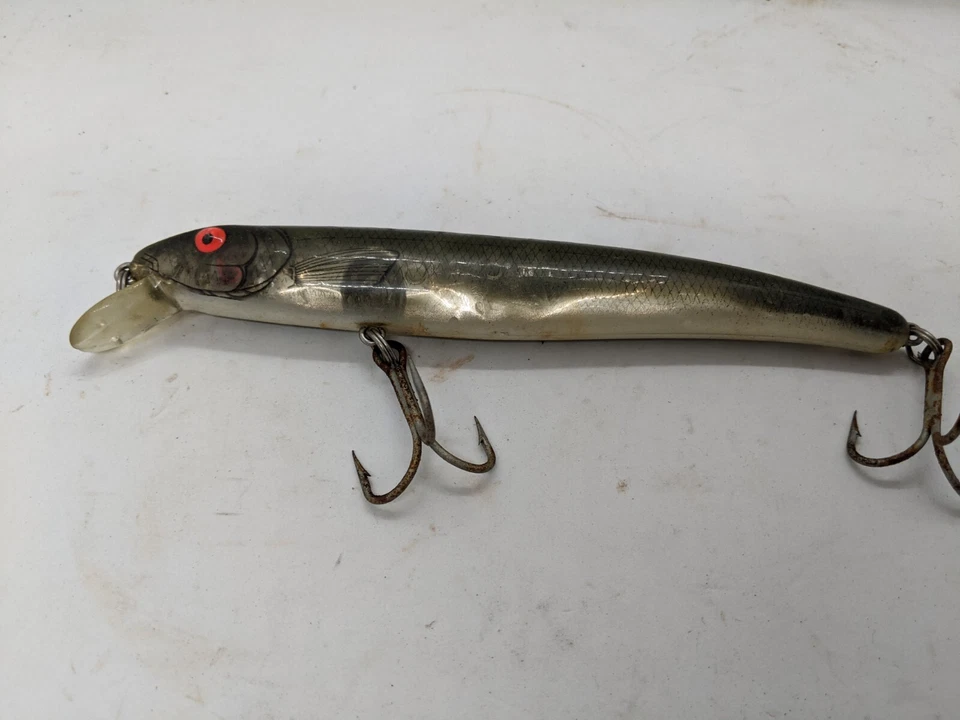 BOMBARDERO GRADO AGUA SALADA LARGO A 6" 7/8 OZ PLATA Negro Humo De colección  Foto 2 de 4