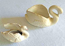 2 x Schwan Pflanzgefäße Figuren Keramik 13 x20 / 9 x 12cm Goebel weiß/beige Deko