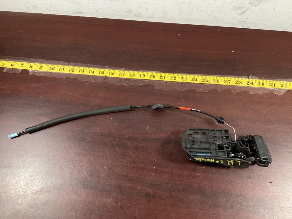 Honda Odyssey Elite 2018-2024 delantero izquierdo interior interior manija de puerta OEM. Foto 3 de 4