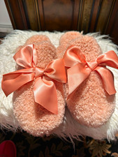 UGG Slip-On Slippers Sheepskin Shearling Lined Bow Pink Women US 10 EU 41