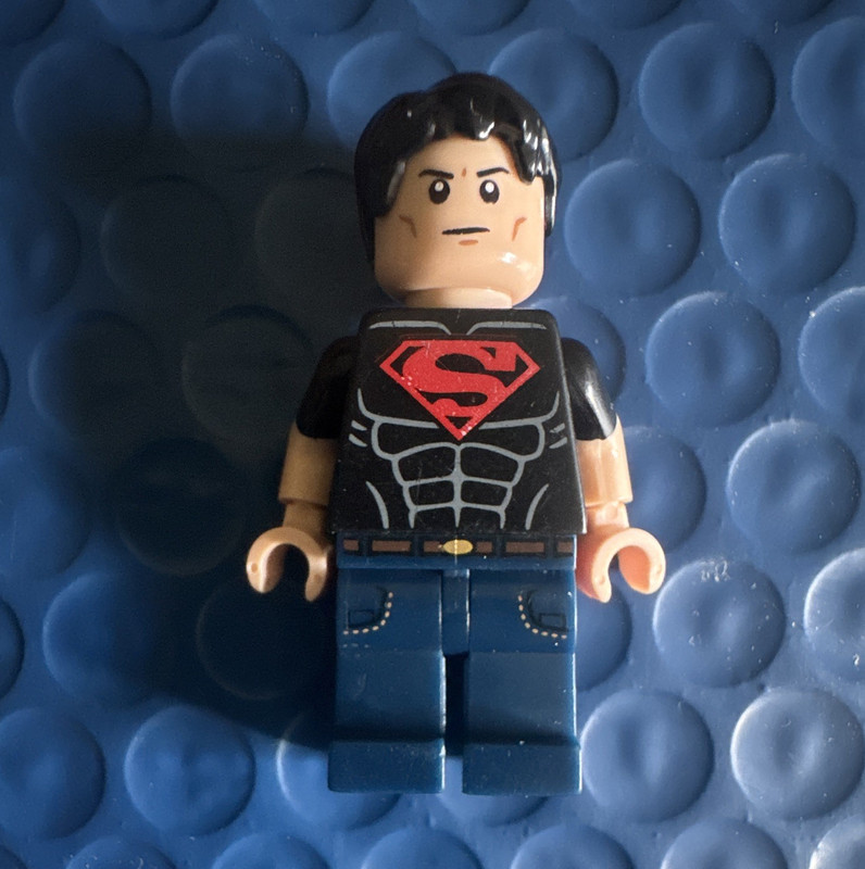 Lego 5004076 DC Superheroes Superboy minifigure