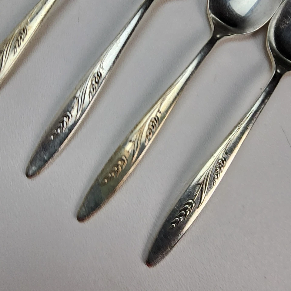 Oneida CANCIÓN DE OTOÑO Cubiertos Tenedores Cuchillos Cucharas Lote de 39 Foto 4 de 4