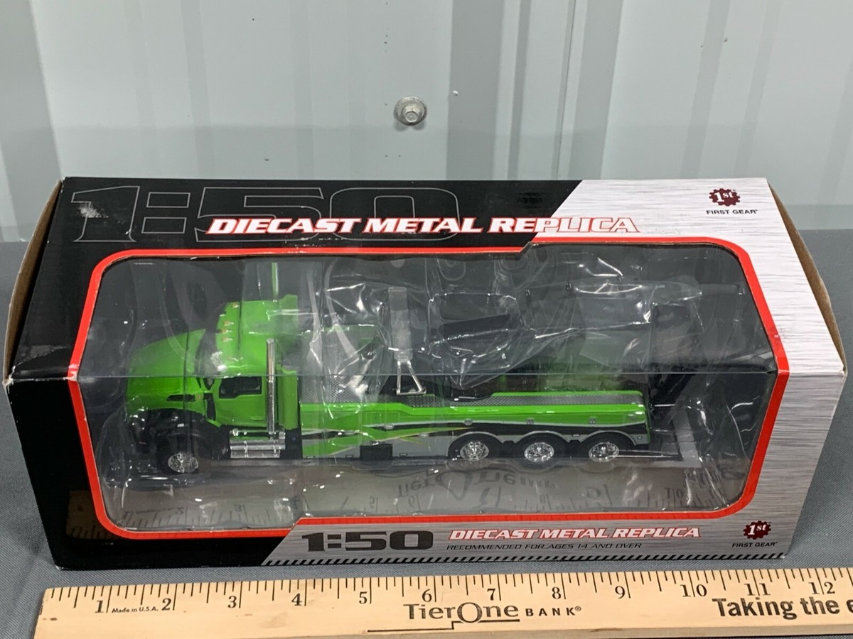 LIME GREEN BLACK Kenworth T880 Wrecker Rotator FIRST GEAR 1:50 NIB