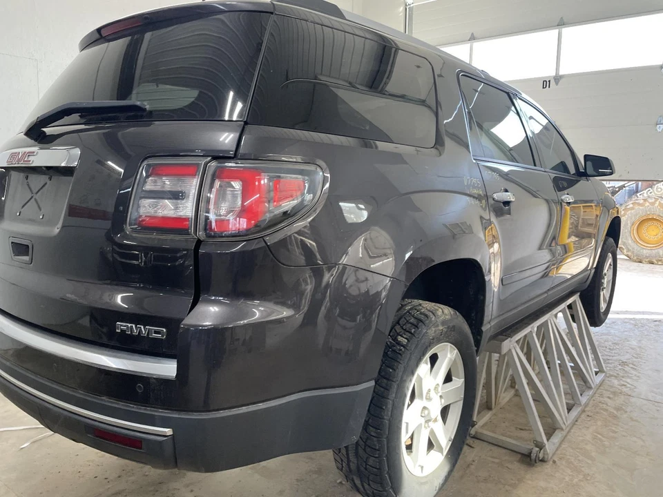 Used Front Right Seat Belt Front fits: 2016 Gmc Acadia bucket passenger retracto Foto 3 de 4