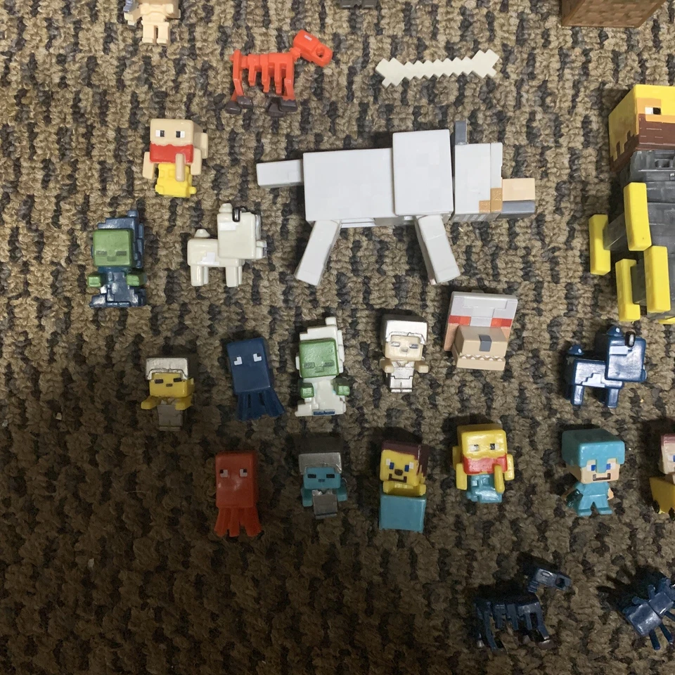 Lote de figuras de acción de juguete mixto de Minecraft Foto 3 de 4