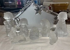 Goebel Frosted Glass 8 Piece Nativity Set (1978) complete