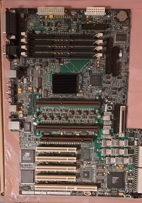 Dell 9410W Dual Slot 1 Board + PIII 933 + Slotkets + SCSI + LAN
