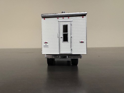 Custom Lifted 1/64 Greenlight 1981 Black/Gold Dodge Ram D-250 Royal w/Camper - Picture 9 of 9