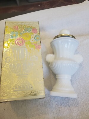 Avon Collectable Bath Urn~ Charisma Foaming Bath Oil ~5oz.  Full