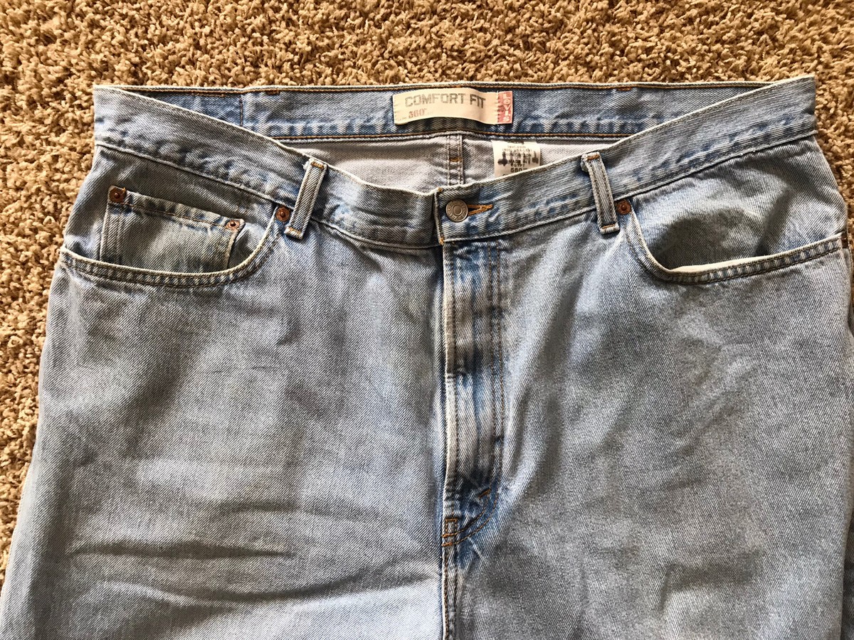 Vtg LEVI 560 Comfort Fit Tapered Light Wash mens jeans Sz Vtg LEVI 560 Comfort Fit Tapered Light Wash mens jeans Sz