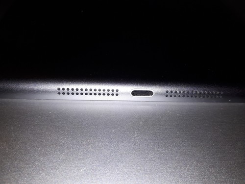 ***Faulty*** Apple iPad mini 2 A1489 (Retina/2nd Gen, Wi-Fi) 1GB/16GB 1.3GHz - Picture 6 of 7
