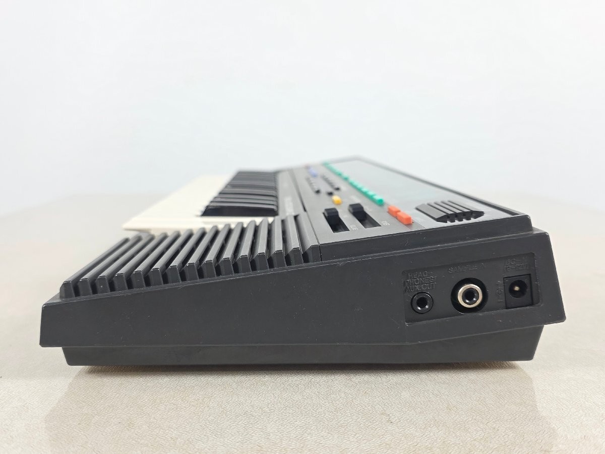 YAMAHA Porta Sound VSS-30元箱付きビンテージ動作品 Yamaha VSS-30 PortaSound Voice Sampler Vintage Keyboard Box Manual