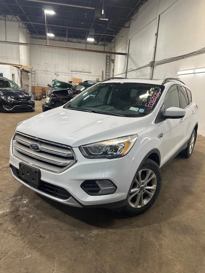 17 18 19 FORD ESCAPE Air Conditioning AC Compressor - Image 3 of 4