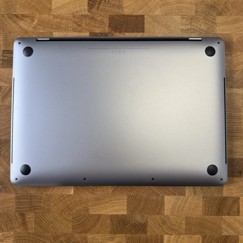 Apple MacBook Pro 13" 2020 · i5 · 16GB · 512GB, foto 3 de 5