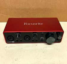 Focusrite Scarlett 2i2 2-Channel USB Audio Interface, 24-bit/192 kHz, Phantom