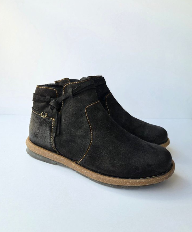 Born Womens Tarkiln Ankle Boots Black Suede Leather Side Zip 9 Boho Granola