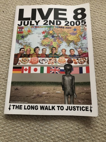 Live8 2. Juli 2005 Programm beim Konzert gekauft sehr selten 8” x 12”