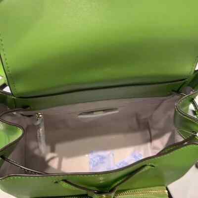 Kate Spade Kristi Medium Flap Backpack Turtle Green Leather  display picture 1