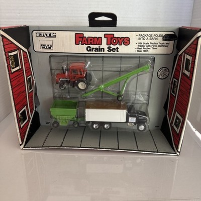1/64 Ertl Farm Toy Grain Set - Folding Barn Deutz Allis