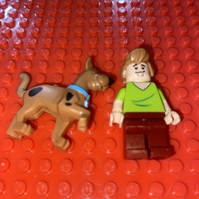 Lego Scooby-Doo Minifigure Shaggy &  Scooby Doo 