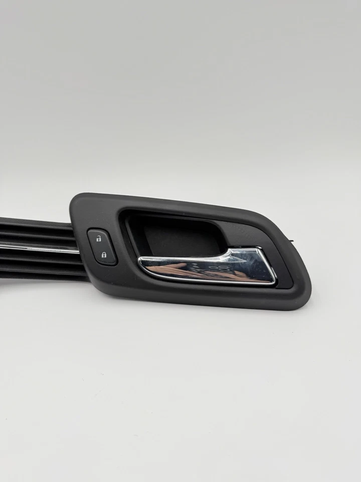 ⭐️ 2013-2015 Chevrolet Malibu Front Right Interior Door Handle OEM - Image 2 of 4