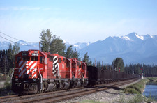 CP Rail SD40-2 # 5862 action @ Golden, BC 6/25/1988
