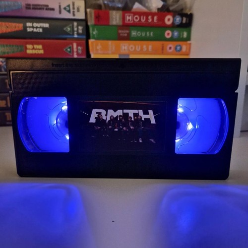 Música y Musicales LED VHS Novedad Cinta Luz Lámpara Cumpleaños Navidad Idea de Regalo Retro - Imagen 31 de 345