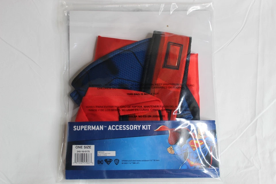 Kit de accesorios de disfraz de Halloween de Superman DC talla única, nuevo en paquete Foto 2 de 3
