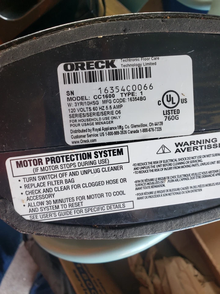 ORECK XL CC1600 Handheld Canister Shoulder Strap Vacuum - Image 2 of 4