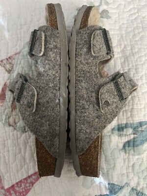 Birkenstock Arizona Rivet Wool Felt Lined Doubleface Gray  display picture 1