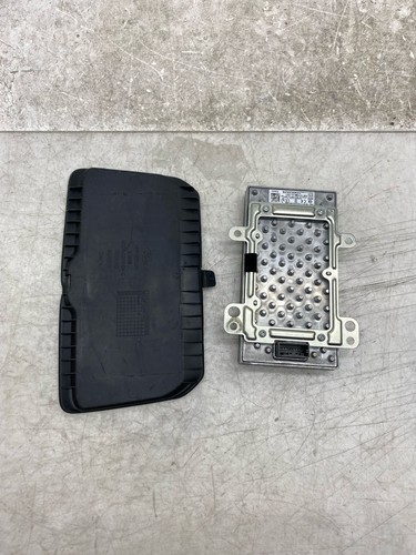 2021-2025 FORD BRONCO FRONT WIRELESS BATTERY CHARGER PAD UNIT W/RUBBER MAT OEM