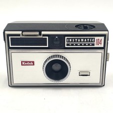 Vintage 1960  s Kodak Instamatic 104 Camera Made In USA Untested