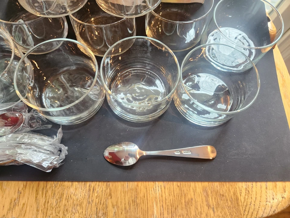 LIBBEY JUST DESSERTS 25 PIECE MINI BOWL SET W/SPOONS & RECIPE CARD  - Image 2 of 4