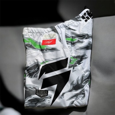 Shift MX Strike Race / Ride Spec 233-3 Crosshose   Gr. 36   Weiß/Schwarz/Grün