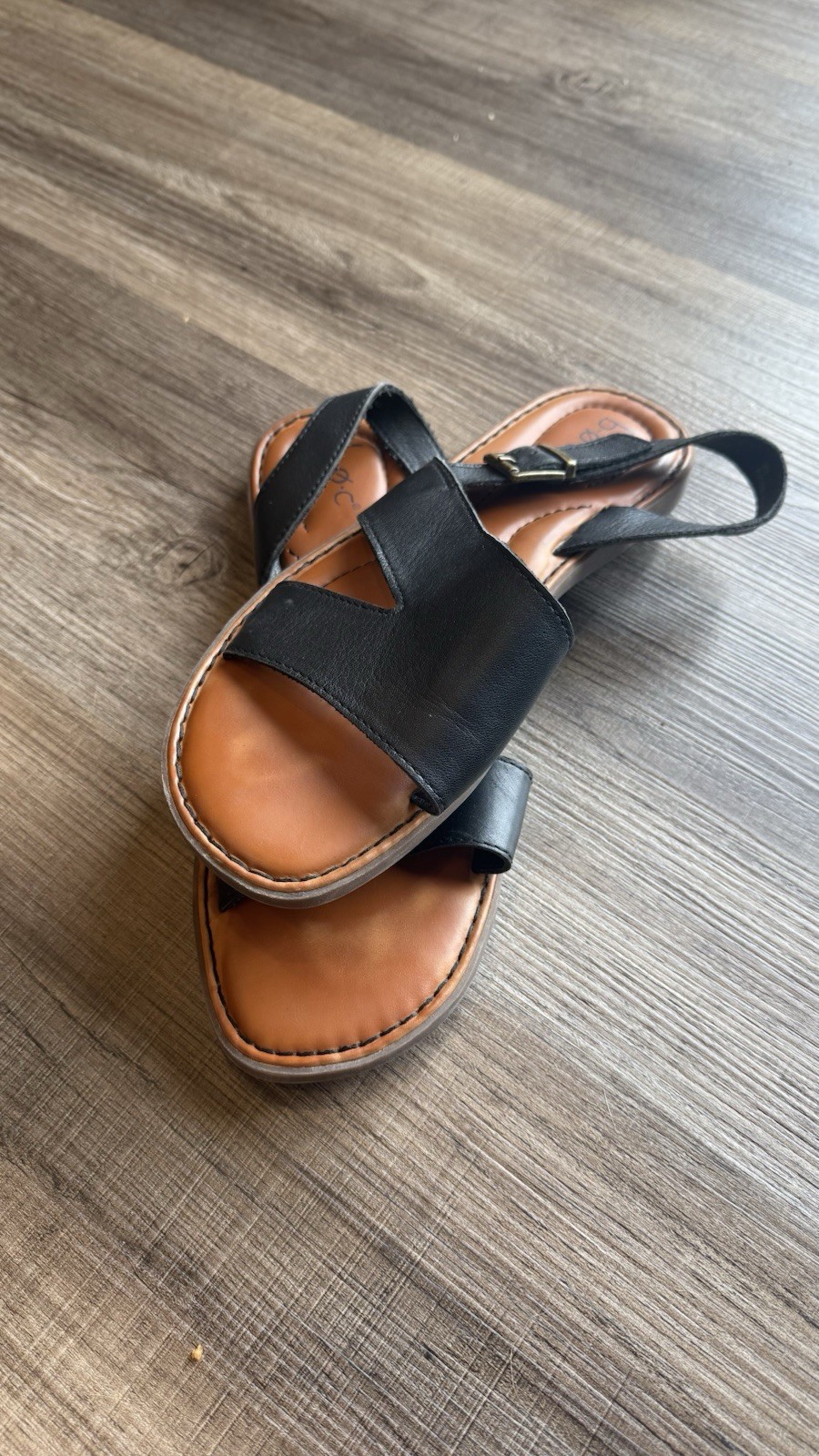 B.O.C Women 9M Strappy Black Sandals