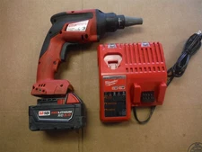 Milwaukee 2866-20 18V Screw Gun With One XC3.0 Battery + Charger *ND07
