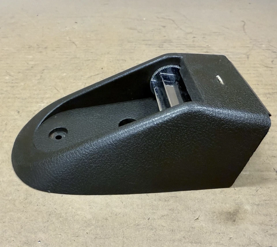 1971-1976 Pontiac Bonneville Catalina Grand Ville Lower Dash Panel AC Vent - Image 3 of 4