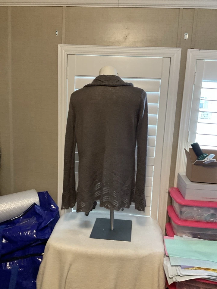 Novo com etiquetas Decreto Suéter Cardigã Feminino XL Bronzeado Casual Confortável Retrô Anos 90 Y2K Casual - Imagem 3 de 4