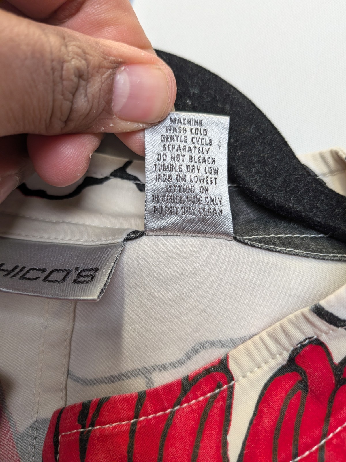 Chicos 2 Button Floral Print Patchwork Top Red Wh… - image 2