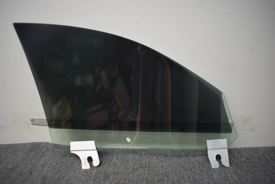 2012 PORSCHE CAYENNE S LEFT DOOR WINDOW GLASS FACTORY OEM - Image 4 of 4