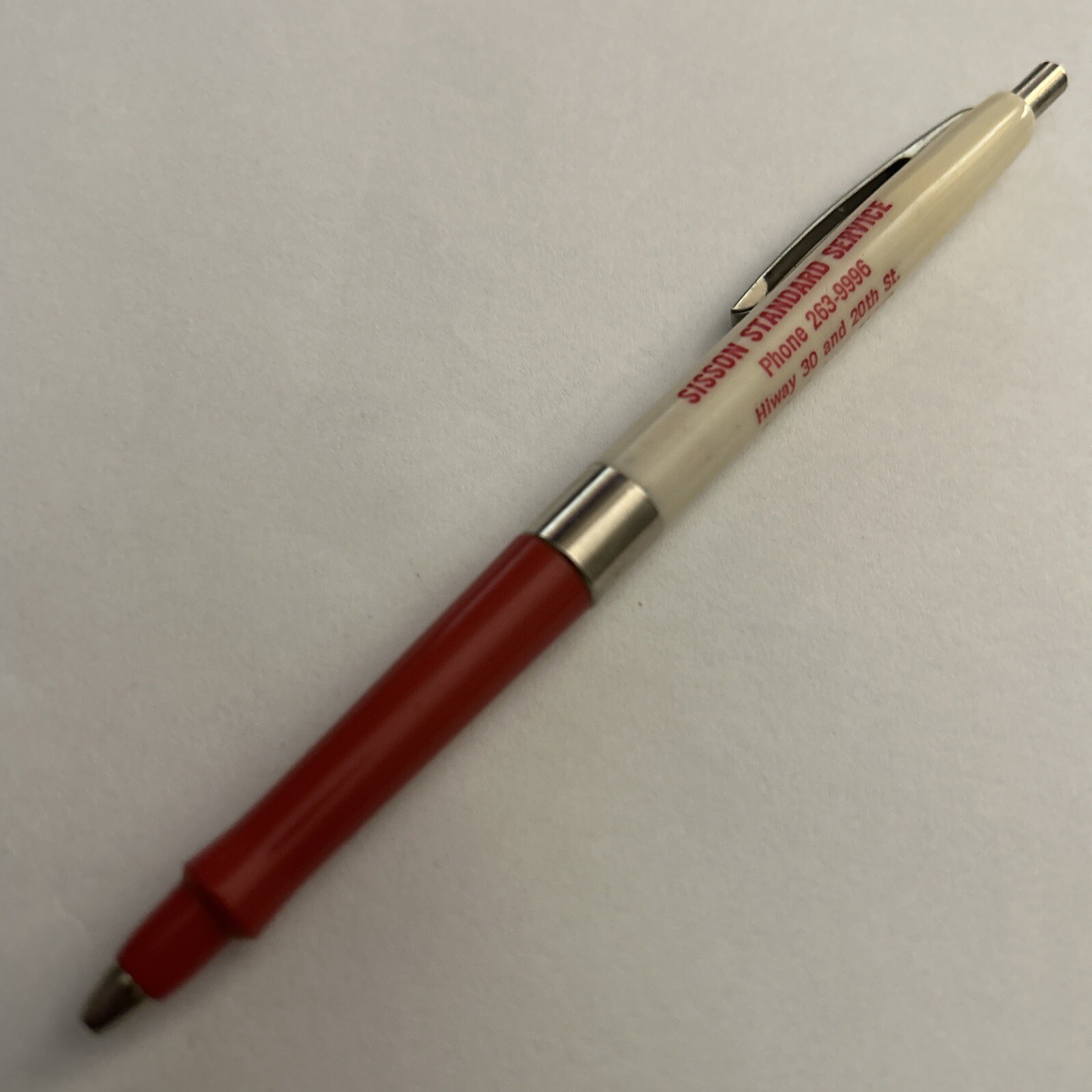 VTG Ballpoint Pen Sisson Standard Service Oil Gas Station Denison Iowa