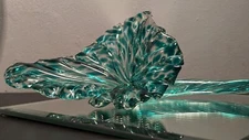 VTG Hand Blown Glass Emerald Green Lilly Long Hollow Stem Flower Bud Vase 